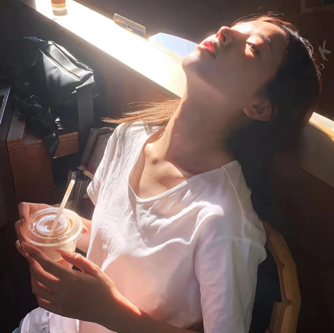 阴暗家族 海报